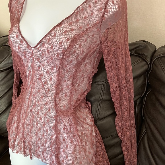 FREE PEOPLE - Long Sleeve Mesh Polka Dot Blouse (Dark Pink) - Picture 4 of 5